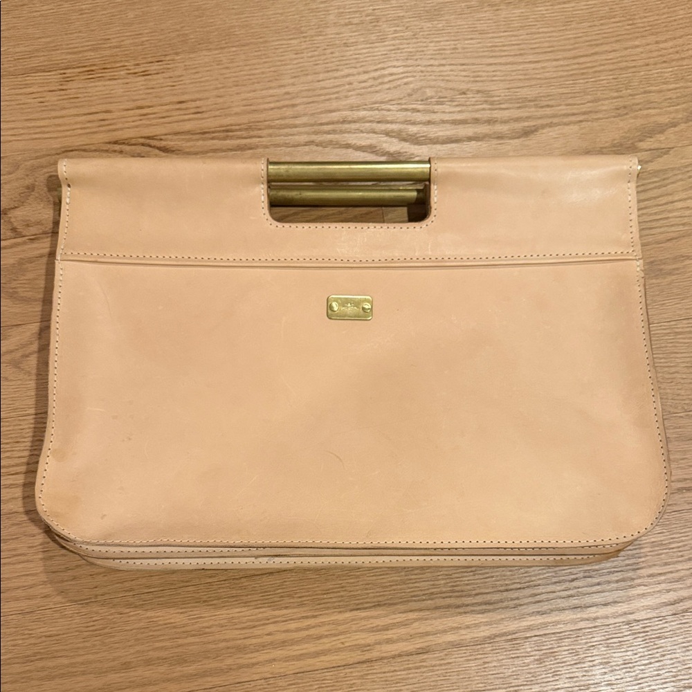 Elegant Tan Leather Clutch